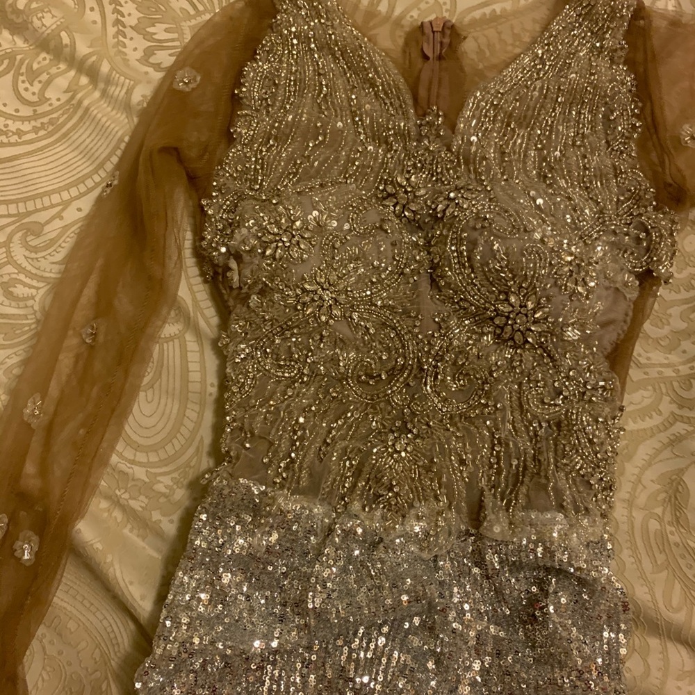Dress - Picture 3 of 4